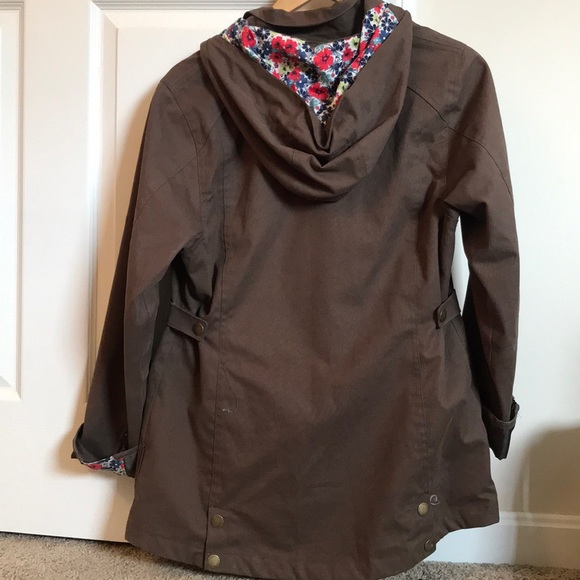 Brown Jacket - Picture 2 of 9